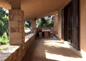 03__veranda_campo_lungo.png - Villa Trinità d'Agultu e Vignola - foto 9