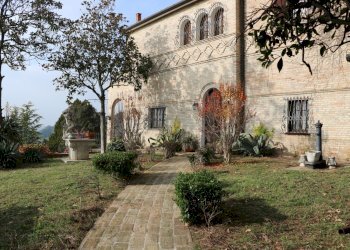 IMG_1667.JPG - Villa VIA chiaravallese, Osimo - foto 4