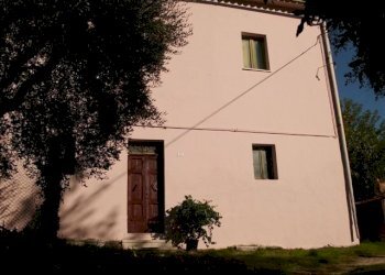 immagine-022.jpg - Rustico CASTEL LEONE DI SUASA, Ostra Vetere - foto 29