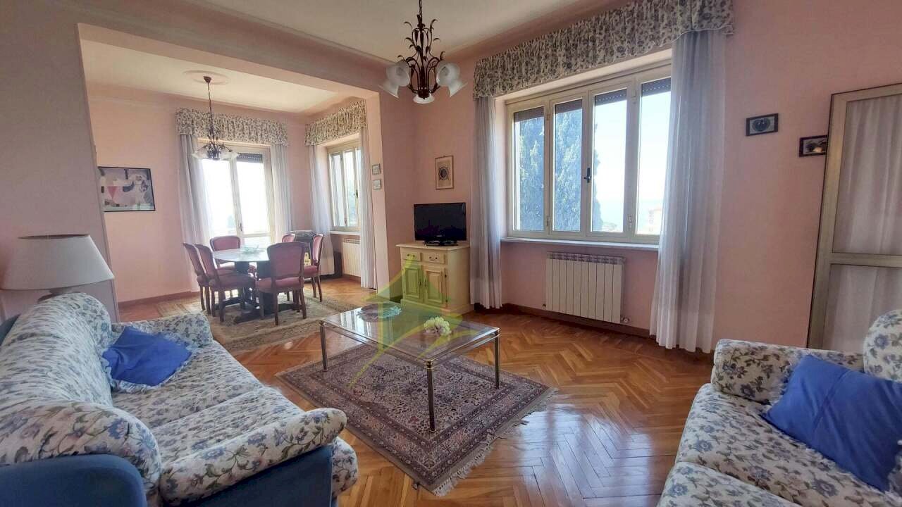 soggiorno.jpg - Three-room apartment Via Vallarino 54, Sanremo - photo 2