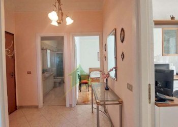 ingresso.jpg - Trilocale Via Vallarino  54, Sanremo - foto 6