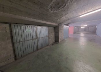 ESTERNO - Magazzino Via Pietro Agosti  195, Sanremo - foto 2