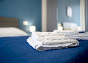 camera - Bilocale Via San Francesco 37, Sanremo - foto 12