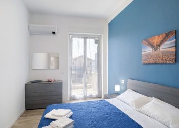 camera da letto - Bilocale Via San Francesco 37, Sanremo - foto 14