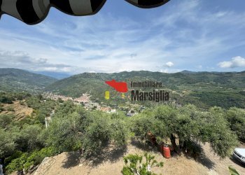 ba146610-f084-4ff5-851f-58c5e4e9c65c.jpg - Villa Via Monsignore Tornatore, Dolceacqua - photo 4