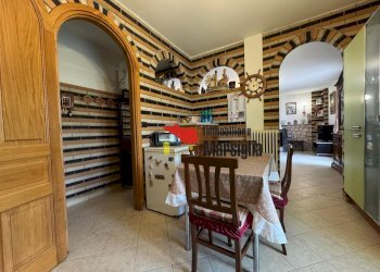 b051f63f-e810-46af-91b4-e17fb0816764.jpg - Villa Via Monsignore Tornatore, Dolceacqua - photo 10