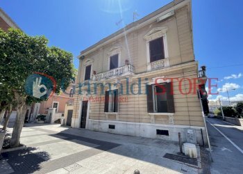 IMG_1120_risultato.jpg - Independent house Piazzetta Sant'Antonio 1, Bari - photo 1