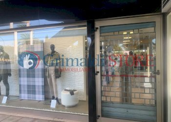 Immagine WhatsApp 2025-06-27 ore 12.49.25_efbbce2e - Locale Commerciale Via Pacinotti 19, Campi Salentina - foto 7