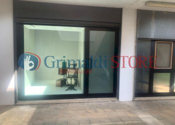 WhatsApp Image 2025-04-28 at 16.51.22 (1)_risultat - Locale Commerciale Via Pacinotti 19, Campi Salentina - foto 9