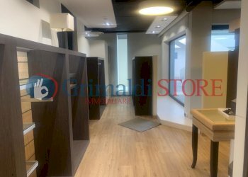 WhatsApp Image 2025-04-28 at 16.51.23 (4)_risultat - Locale Commerciale Via Pacinotti 19, Campi Salentina - foto 14