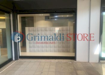 WhatsApp Image 2025-04-28 at 16.51.23_risultato.jp - Locale Commerciale Via Pacinotti 19, Campi Salentina - foto 15