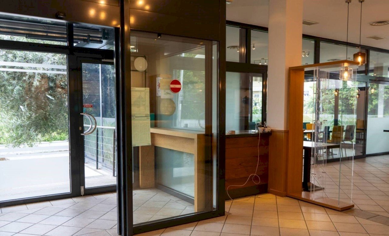 Interni - Locale Commerciale Via Cantù 27/A, Cucciago - foto 2