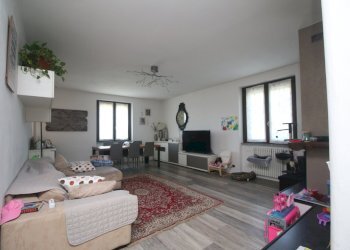 Soggiorno piano terra - Villa Via delle Busacce 28, San Fermo della Battaglia - foto 6