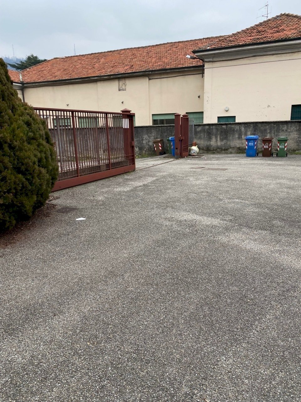 Esterno proprieta - Capannone Como - foto 2