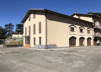 Esterno proprieta - Capannone Como - foto 15