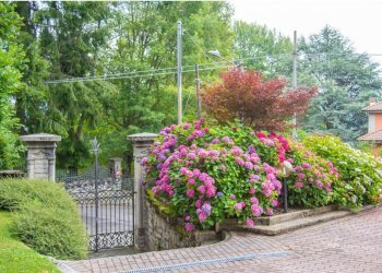 Ingresso pedonale - Appartamento via C. Goldoni  5, Alta Valle Intelvi - foto 5