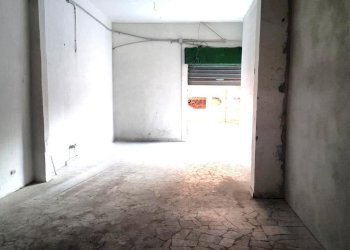 snapedit_1712845991132.jpg - Laboratorio Via Amedeo Modigliani 14, Melito di Napoli - foto 1