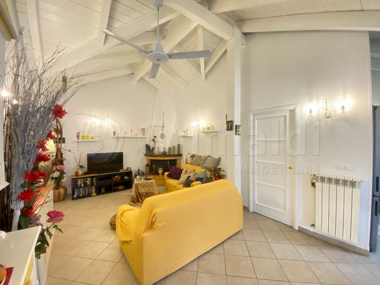 2.jpg - Trilocale Giugliano in Campania - foto 2