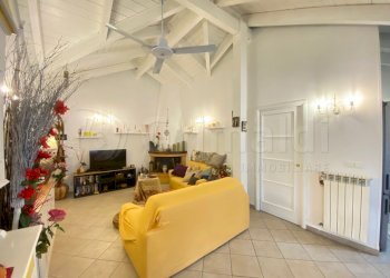 2.jpg - Trilocale Giugliano in Campania - foto 2