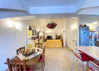 4.jpg - Trilocale Giugliano in Campania - foto 4