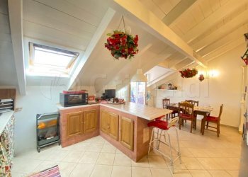 6.jpg - Trilocale Giugliano in Campania - foto 6