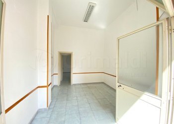 1.jpg - Locale Commerciale Sant'Antimo - foto 1