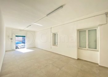 WhatsApp Image 2026-02-13 at 17.40.56.JPG - Locale Commerciale Giugliano in Campania - foto 2