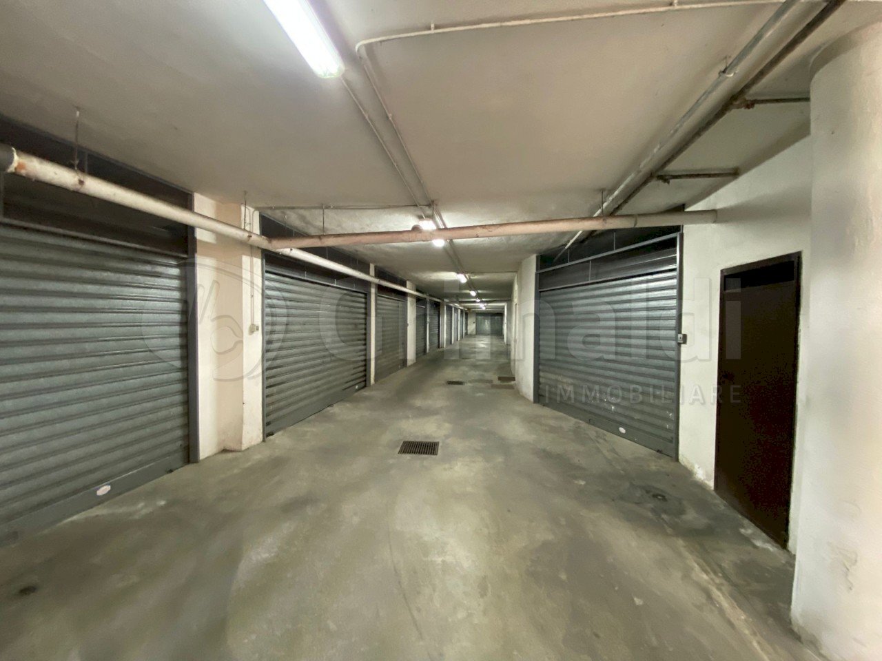 01.jpg - Box Melito di Napoli - photo 1