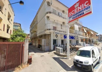 04.jpg - Box Melito di Napoli - foto 4