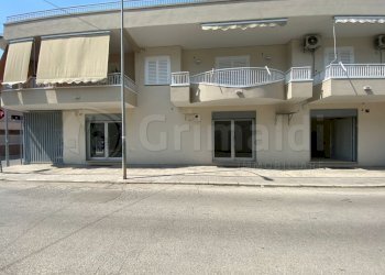 7.jpg - Locale Commerciale Lusciano - foto 7