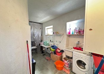 Lavanderia - Casa indipendente via fratelli necco 15, Caresana - foto 8