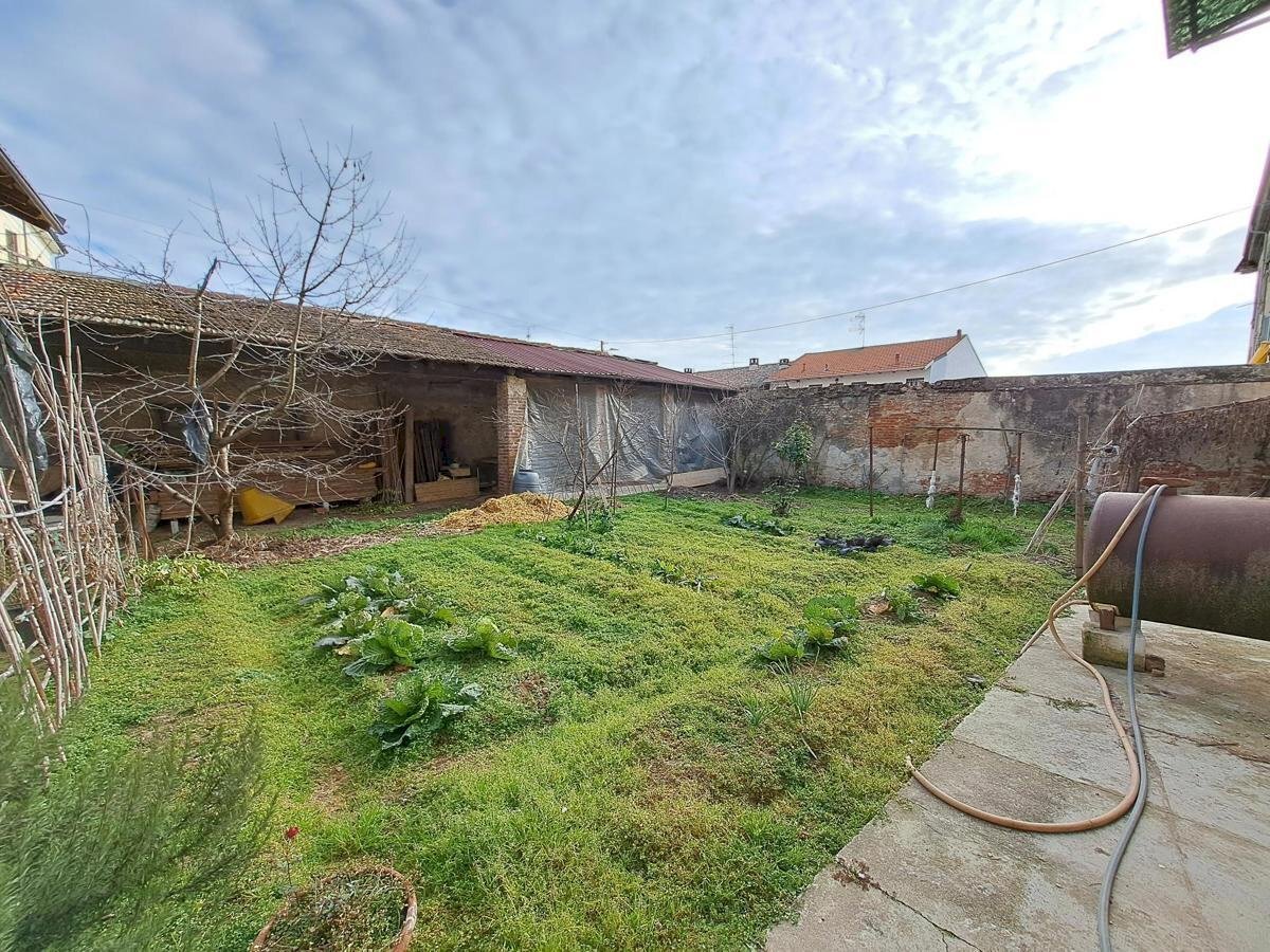 20230206_145709.jpg - Casa indipendente Stroppiana - foto 3