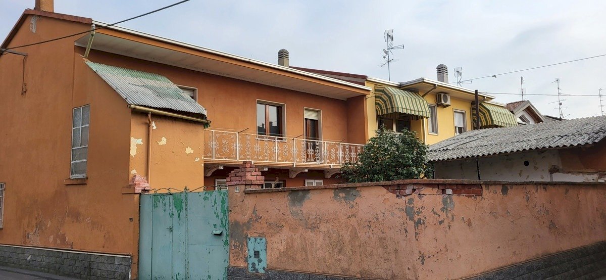 20221004_103010.jpg - Independent house Villata - photo 1