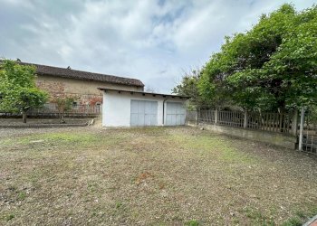0c3d3176-6e42-4827-b9eb-813c6a71ad66.jpg - Villa Via Cesare Battisti, Tricerro - foto 2