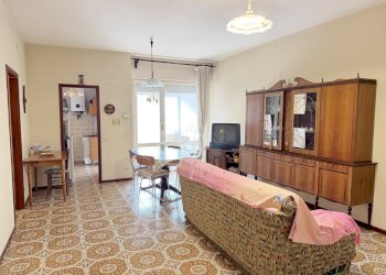 IMG_2104.JPG - Quadrilocale Sarzana - foto 1