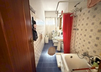 IMG_2120.JPG - Quadrilocale Sarzana - foto 9