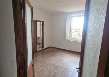 20250829_121831.jpg - Four-room apartment Sarzana - photo 29