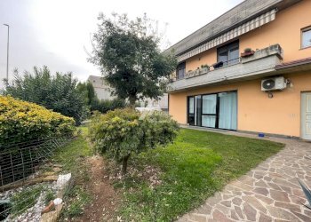 IMG-20251003-WA0069_risultato.jpg - Locale Commerciale Via dell'Industria 53, Travagliato - foto 9