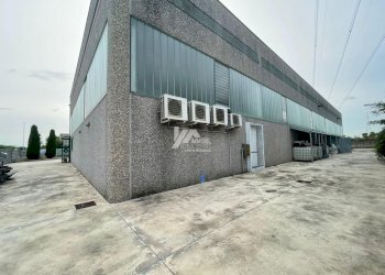 IMG-20251003-WA0063_risultato.jpg - Locale Commerciale Via dell'Industria, Travagliato - foto 6