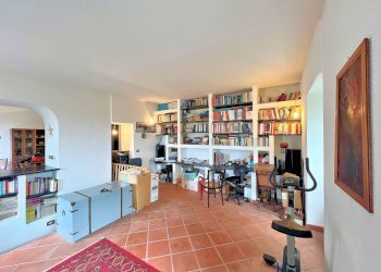 SALA PIANO PRIMO 3.jpg - Casa indipendente Via Cappelletta 37, Avegno - foto 4