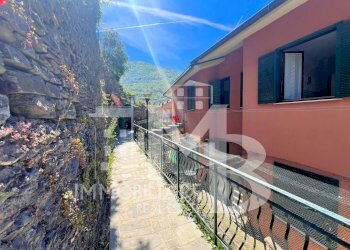 PASSAGGIO CONDOMINIALE.jpg - Appartamento Strada Provinciale 333 di Uscio 56, Avegno - foto 10