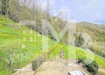 AREA PARCHEGGIO E TERRENO.jpg - Independent house Frazione Pannesi 41, Lumarzo - photo 22