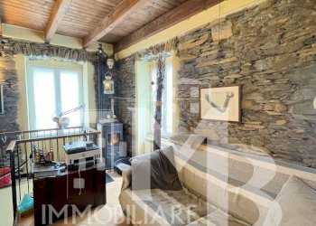 DIVANO E SCALA A SCENDERE.jpg - Portion of a house Salita Camponi 12, Uscio - photo 22