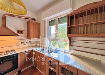 CUCINA E FINESTRA.jpg - Appartamento Camogli - foto 5