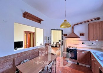 CUCINA EPORTA SALA.jpg - Appartamento Camogli - foto 8