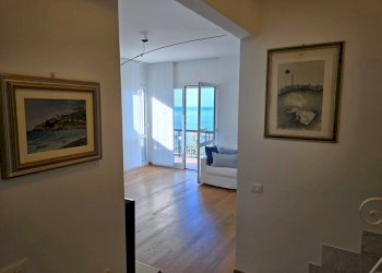 20250818_084530.jpg - Appartamento Via L. Bernabò Brea 8, Zoagli - foto 2