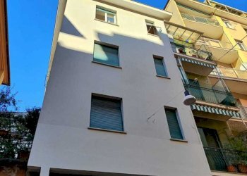 Immagine WhatsApp 2025-03-05 ore 09.23.02_4d05d6db - Trilocale Via Alessandro Volta 21, Rapallo - foto 12