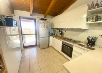 2.jpg - Four-room apartment VIA MATTATOIO VECCHIO, Spoltore - photo 2