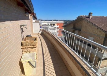 9.jpg - Four-room apartment VIA MATTATOIO VECCHIO, Spoltore - photo 10