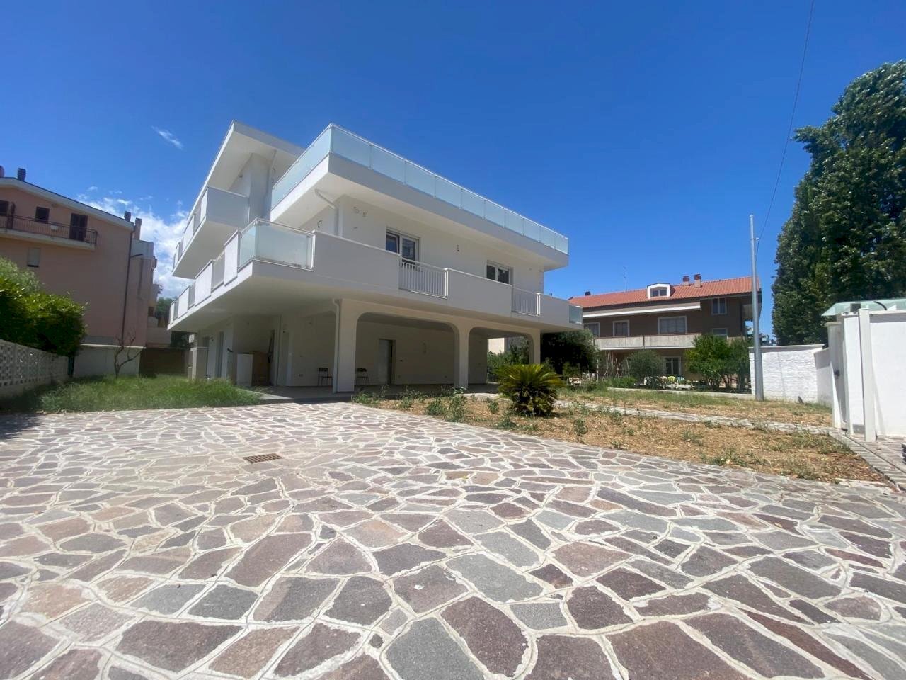 3.jpg - Villa Via Ugo Foscolo 37, Montesilvano - foto 1